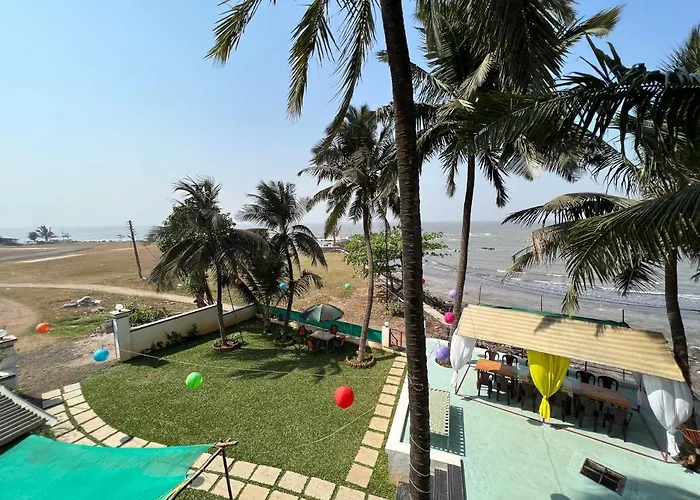 Iira Stays: Ocean Bliss