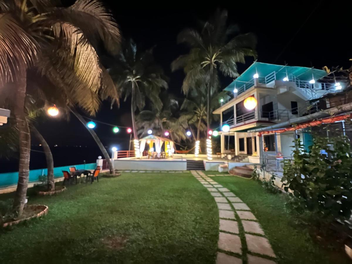Homestay Iira Stays: Ocean Bliss