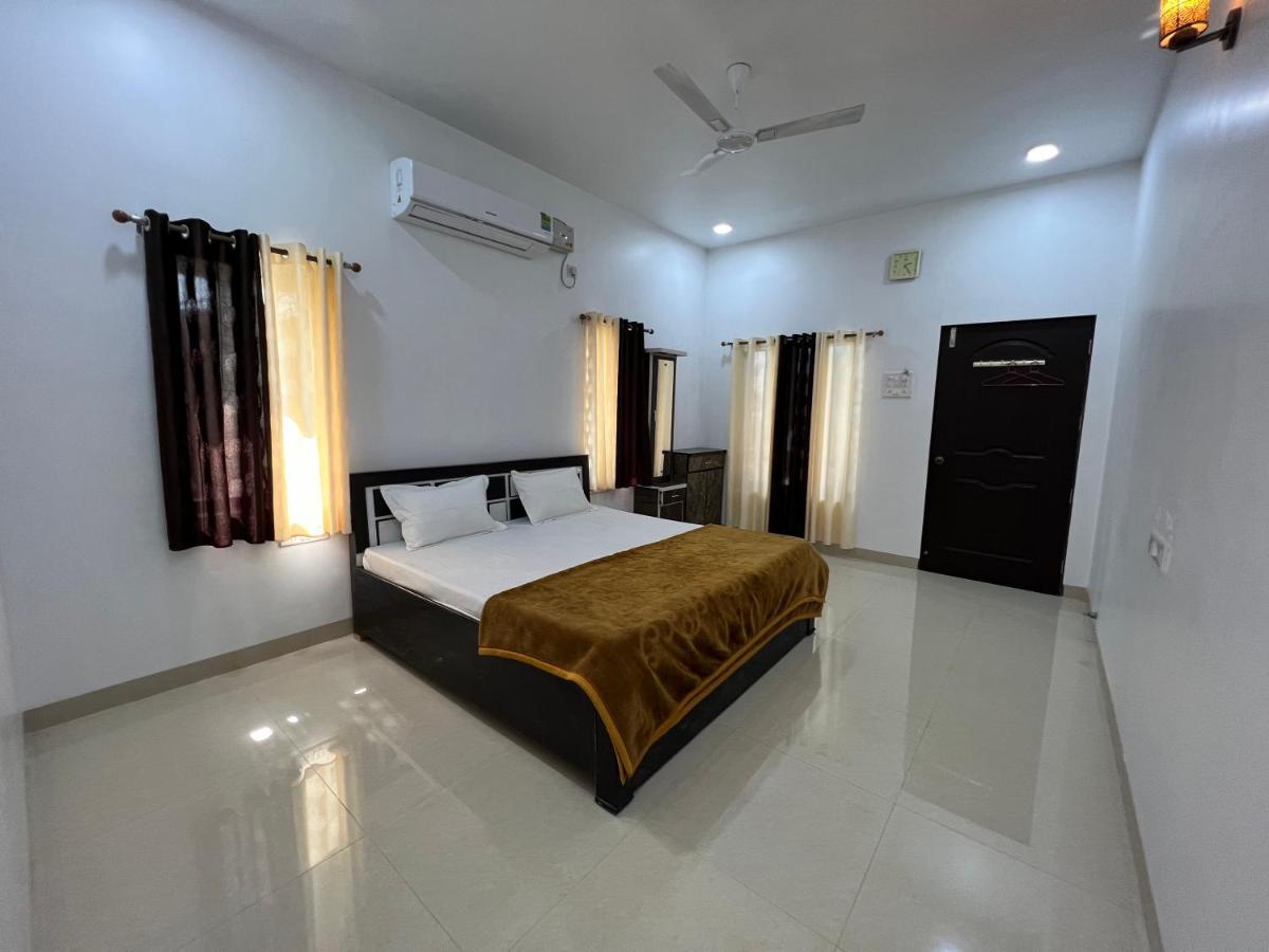 Iira Stays: Ocean Bliss